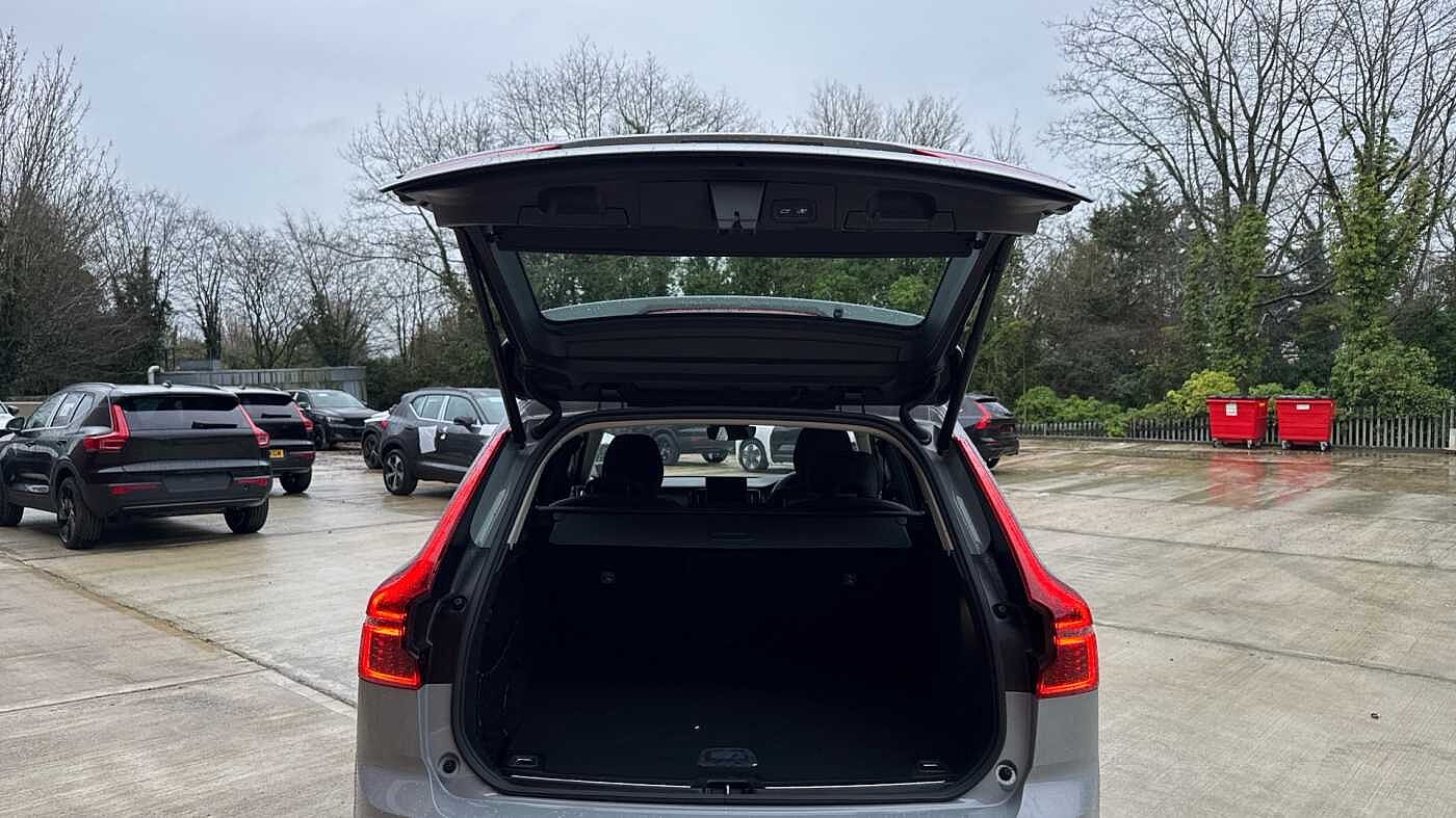 Used Volvo XC60 2025 for sale - 78036009: Photo 15