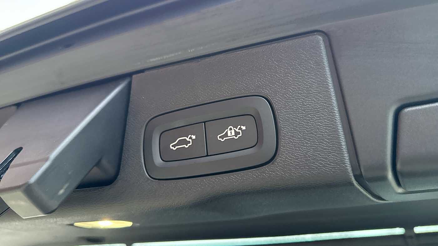 Used Volvo XC60 2025 for sale - 78036009: Photo 36