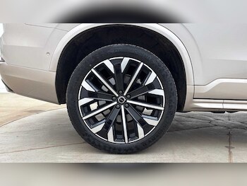 Used Volvo XC90 2025 for sale - 78873558: Photo