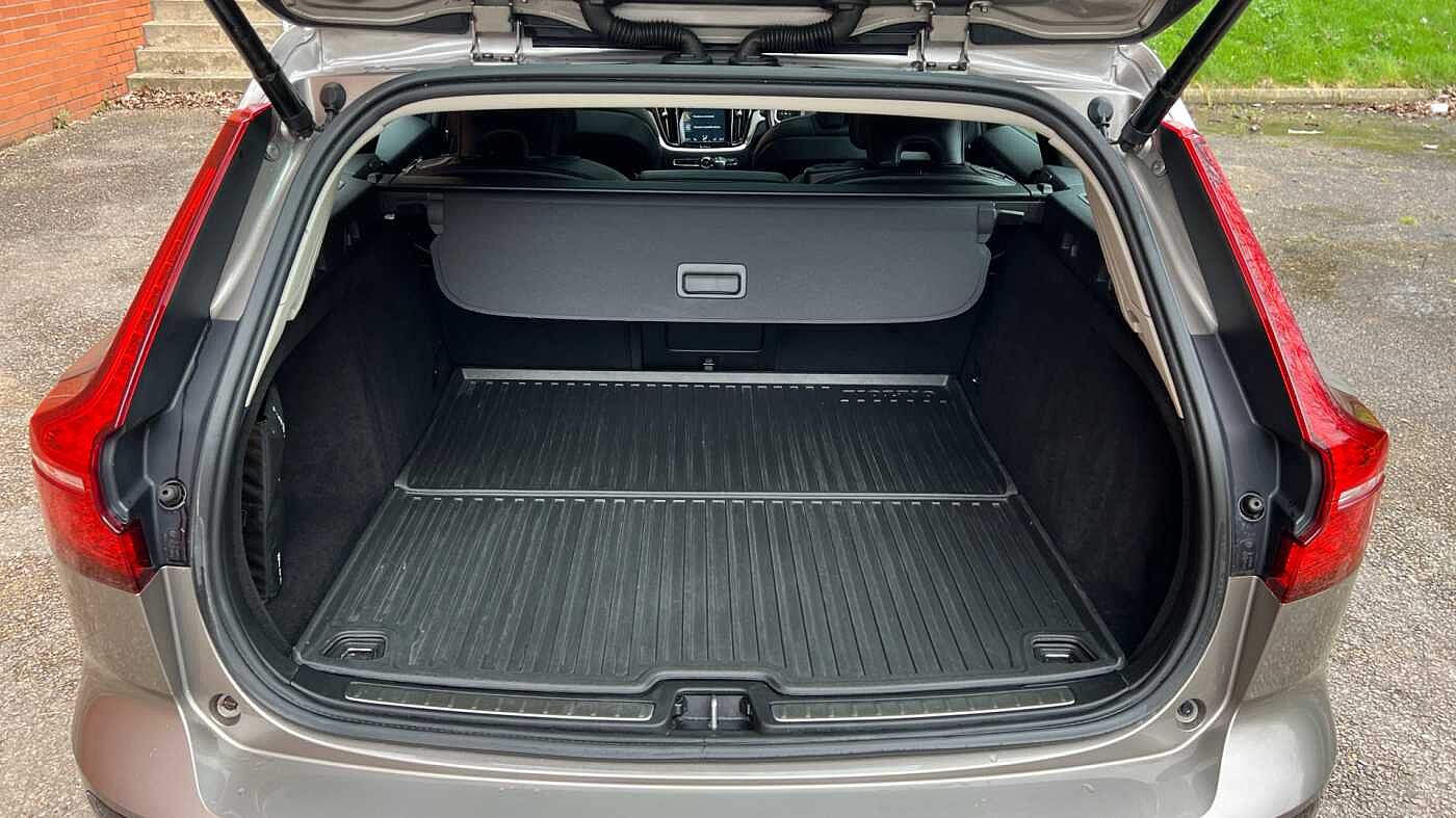 Used Volvo V60 2018 for sale - 78036036: Photo 15