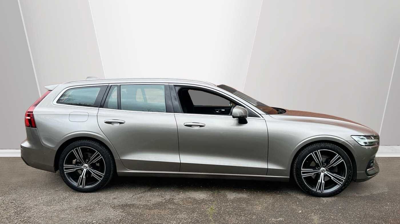 Used Volvo V60 2018 for sale - 78036036: Photo 3