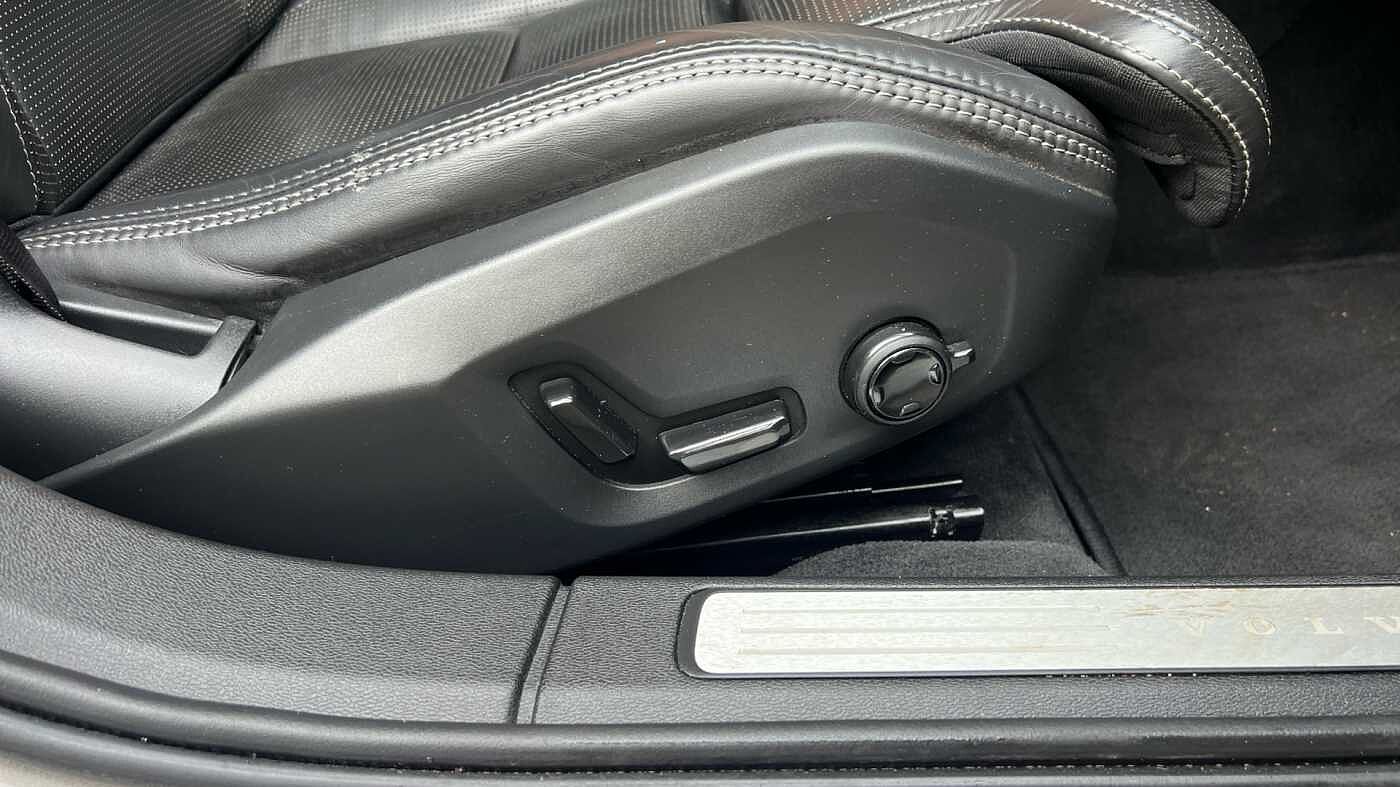 Used Volvo V60 2018 for sale - 78036036: Photo 30