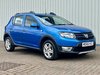 Used Dacia Sandero Stepway 2016 for sale - 79568888: Photo