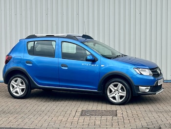 Used Dacia Sandero Stepway 2016 for sale - 79568888: Photo