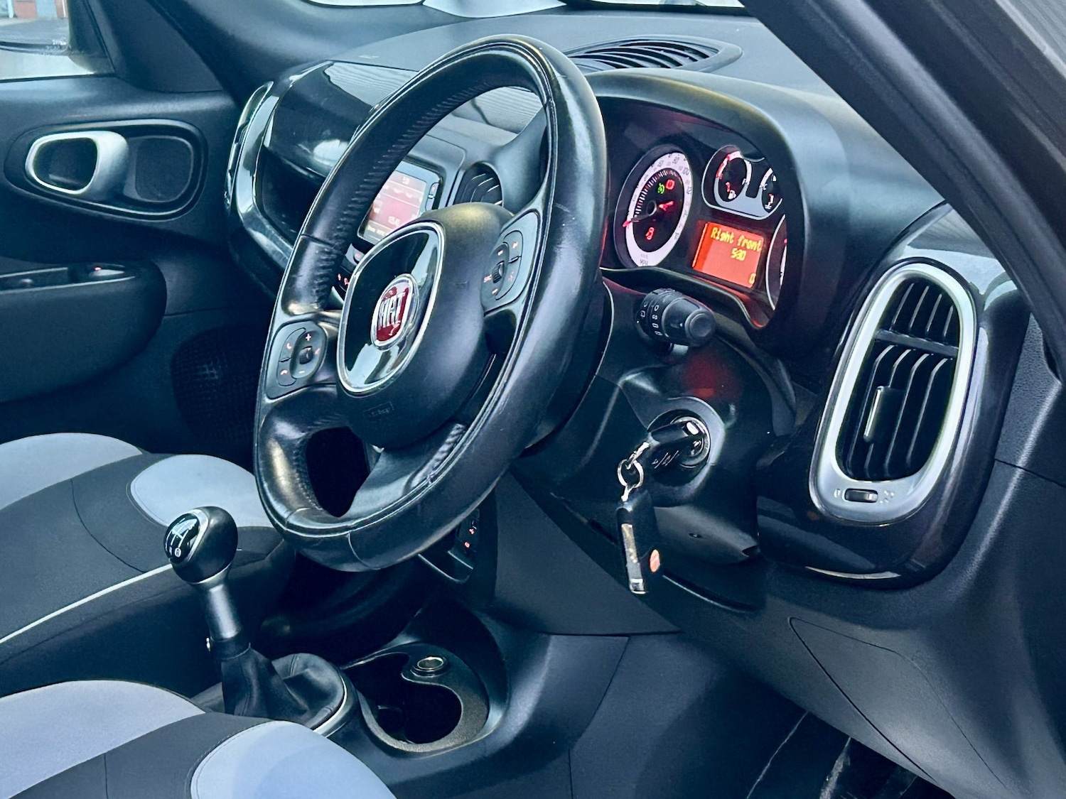 Used Fiat 500L 2014 for sale - 77377741: Photo 8