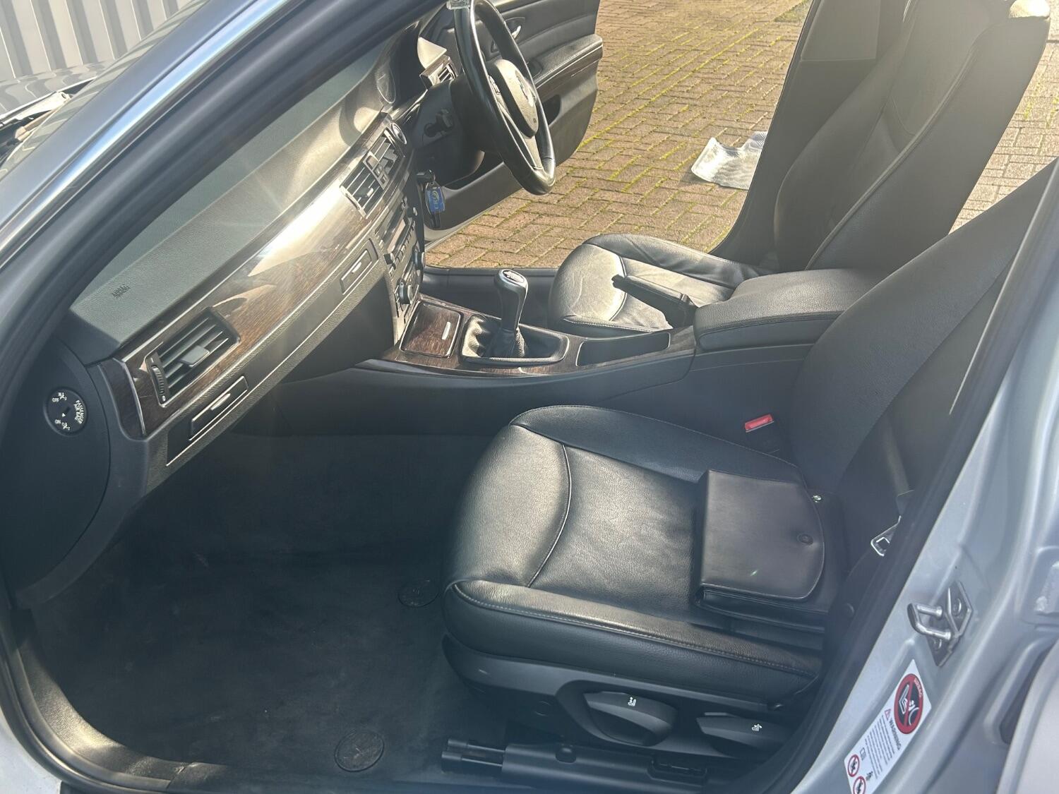 Used BMW 3 Series 2012 for sale - 76407558: Photo 16