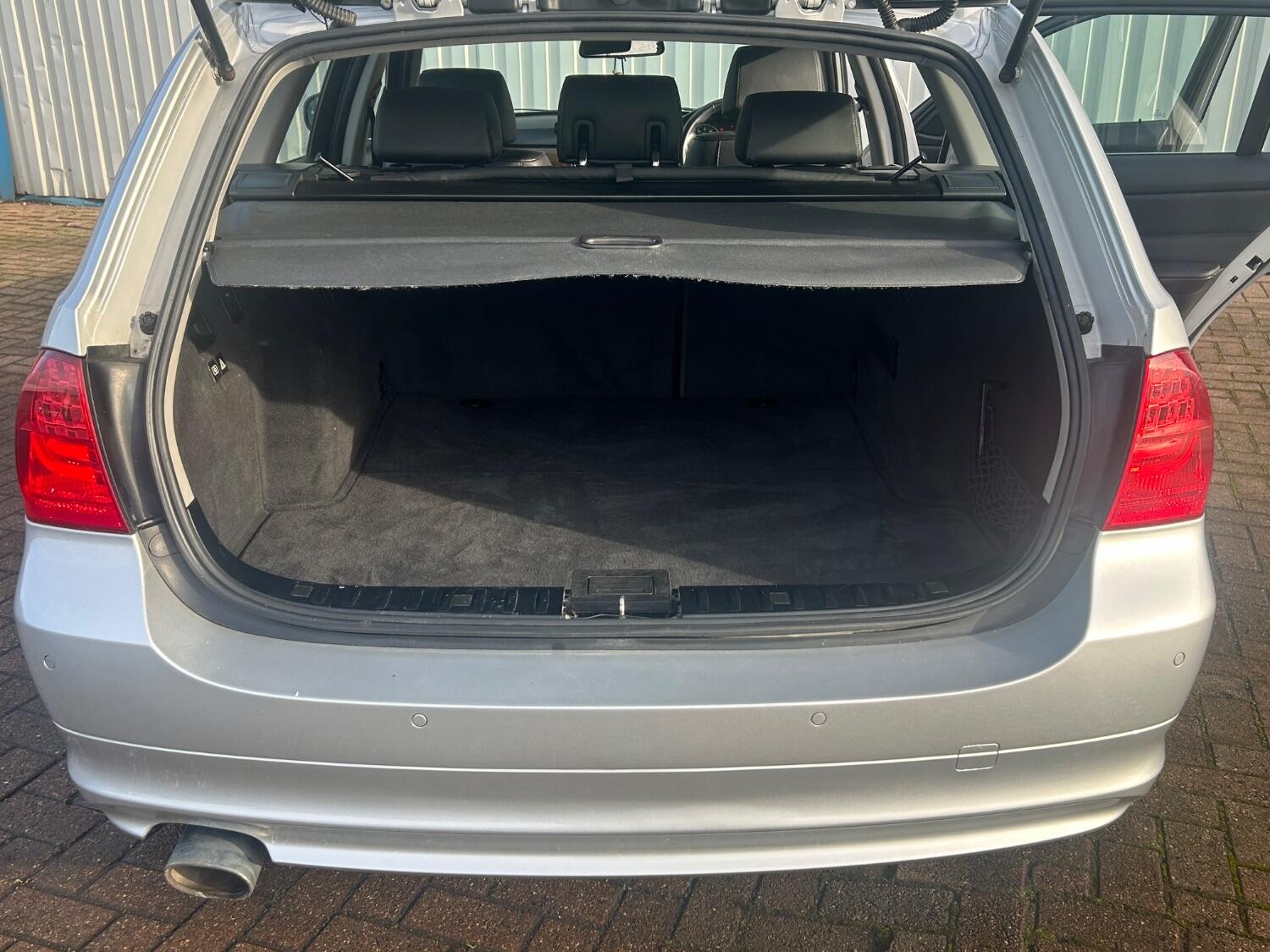 Used BMW 3 Series 2012 for sale - 76407558: Photo 18