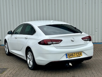 Used Vauxhall Insignia 2017 for sale - 78285375: Photo