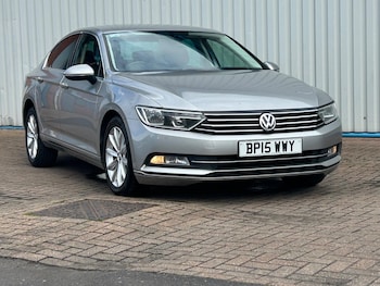 Used Volkswagen Passat 2015 for sale - 76164564: Photo