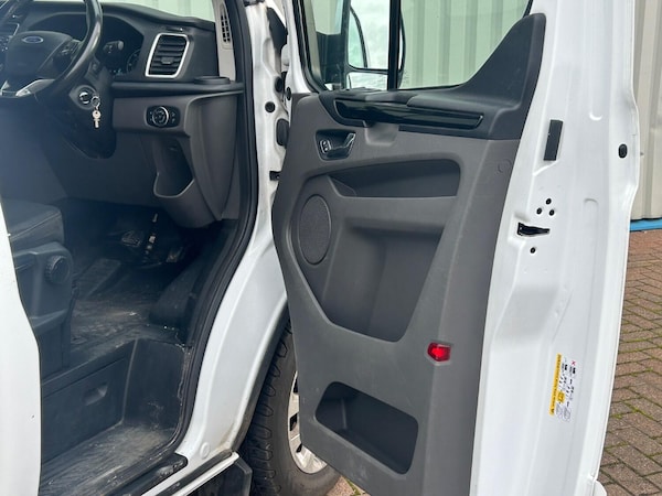 Used Ford Transit Custom 2019 for sale - 76198166: Photo 11