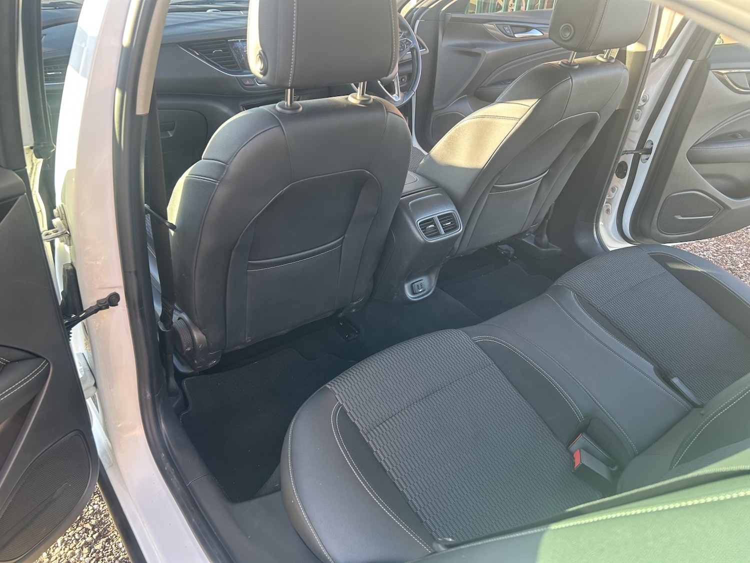 Used Vauxhall Insignia 2017 for sale - 76734790: Photo 14