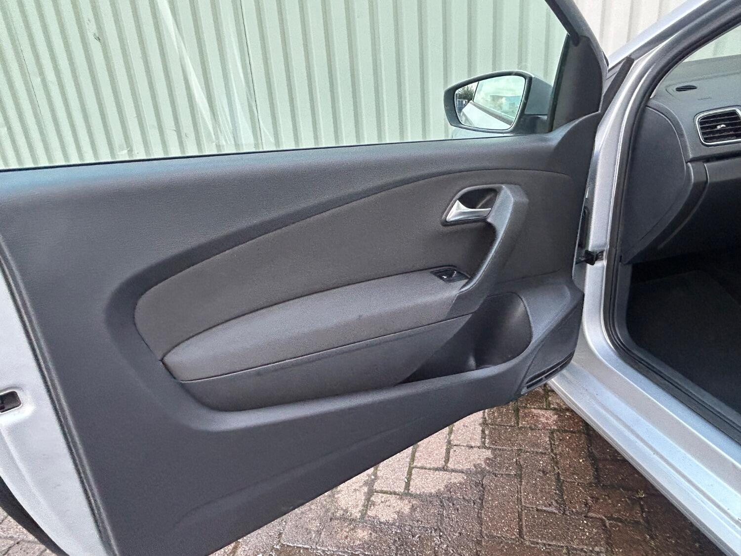 Used Volkswagen Polo 2011 for sale - 76576929: Photo 18