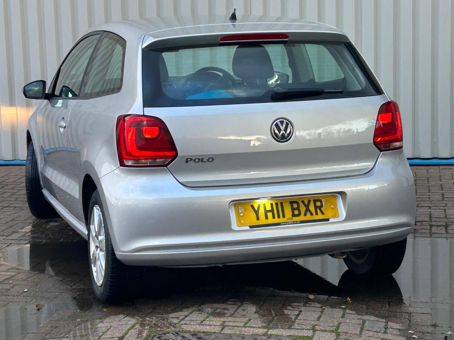 Used Volkswagen Polo 2011 for sale - 76576929: Photo 6