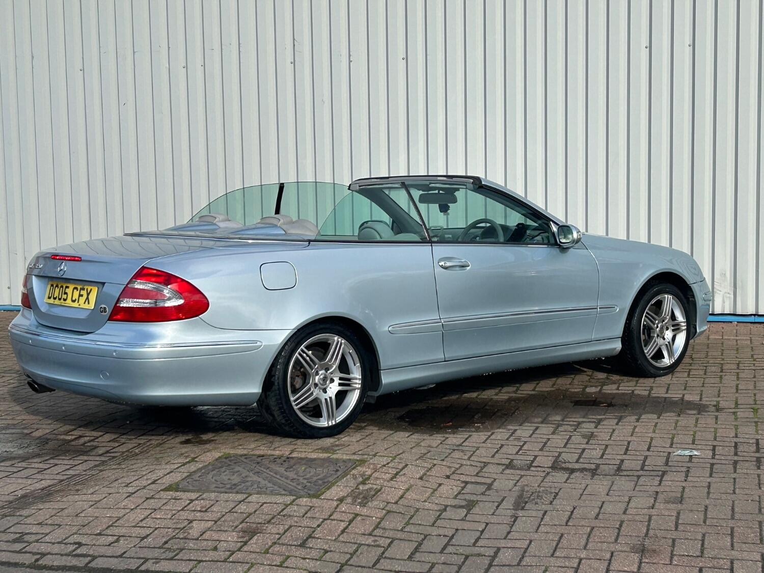 Used Mercedes-Benz CLK 2005 for sale - 76374228: Photo 10