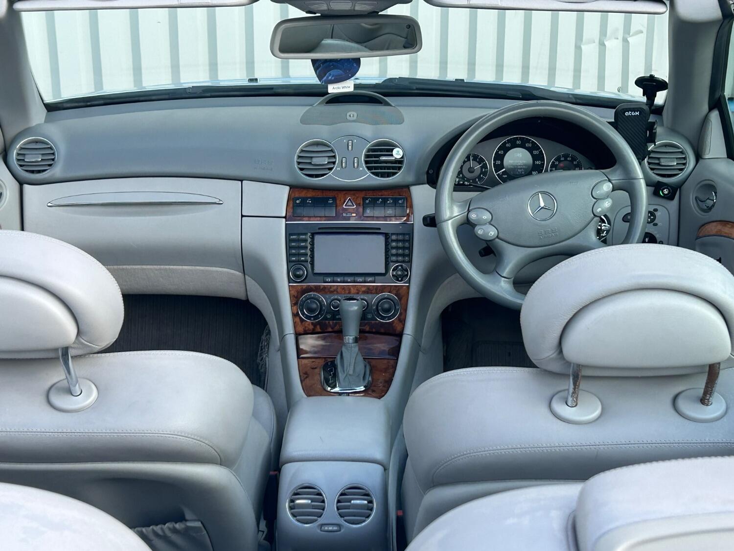Used Mercedes-Benz CLK 2005 for sale - 76374228: Photo 11