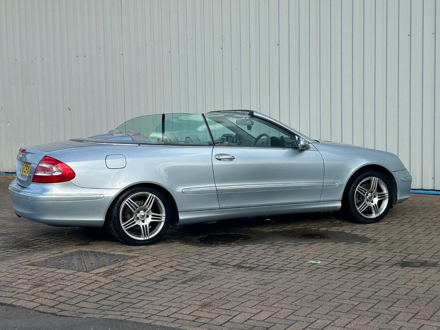 Used Mercedes-Benz CLK 2005 for sale - 76374228: Photo 9