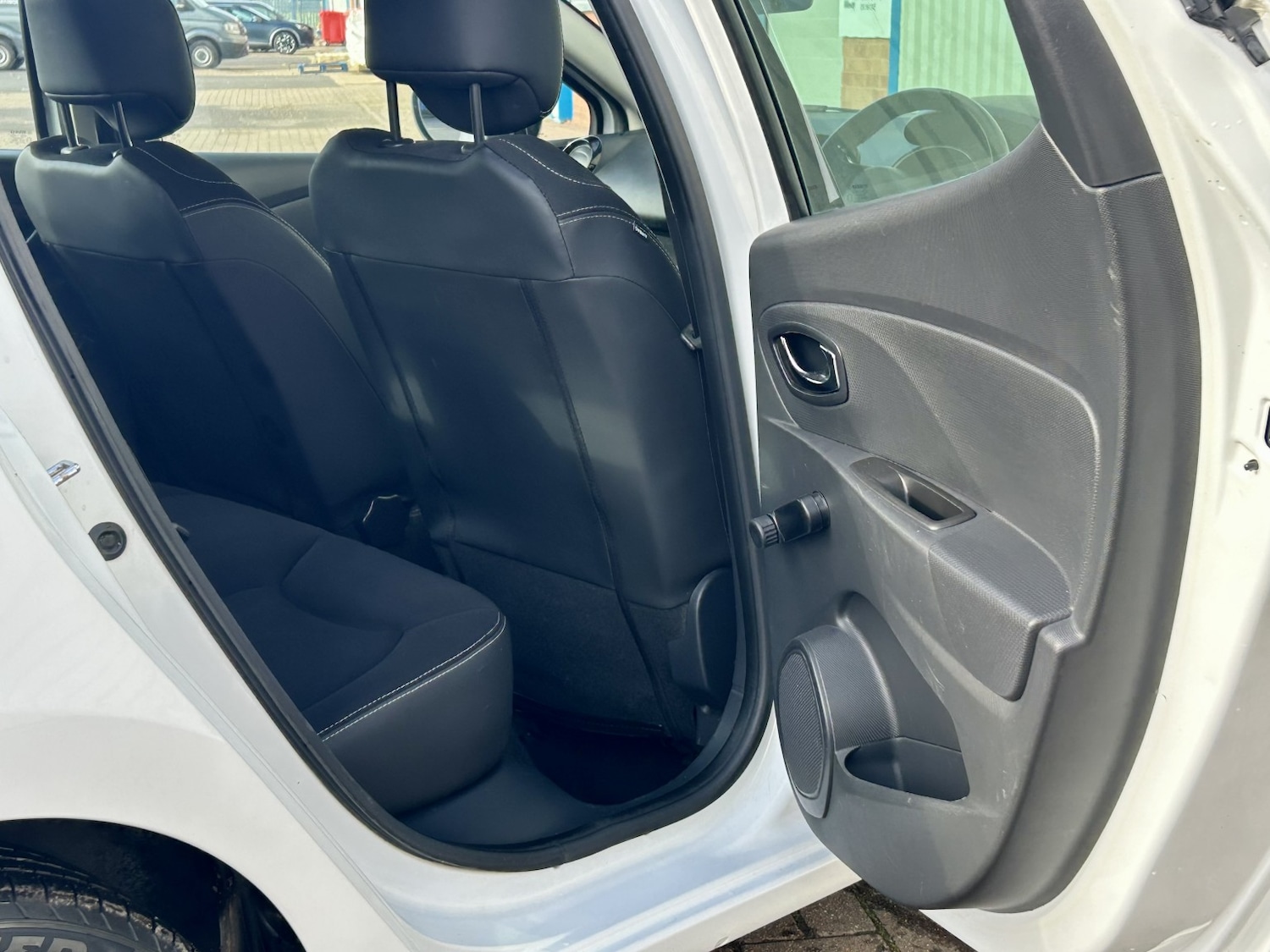 Used Renault Clio 2014 for sale - 77721236: Photo 12