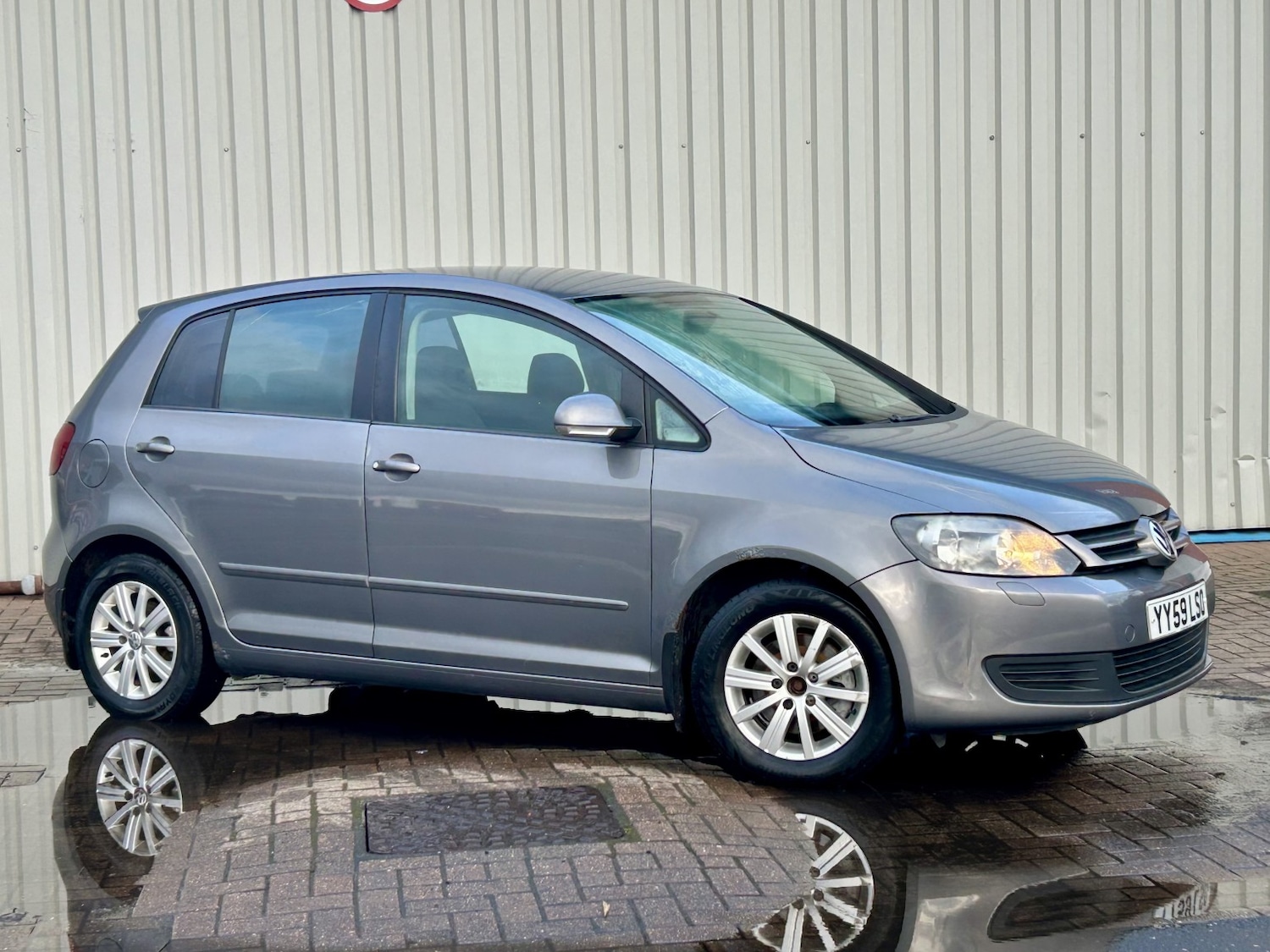 Used Volkswagen Golf Plus 2009 for sale - 77501488: Photo 2