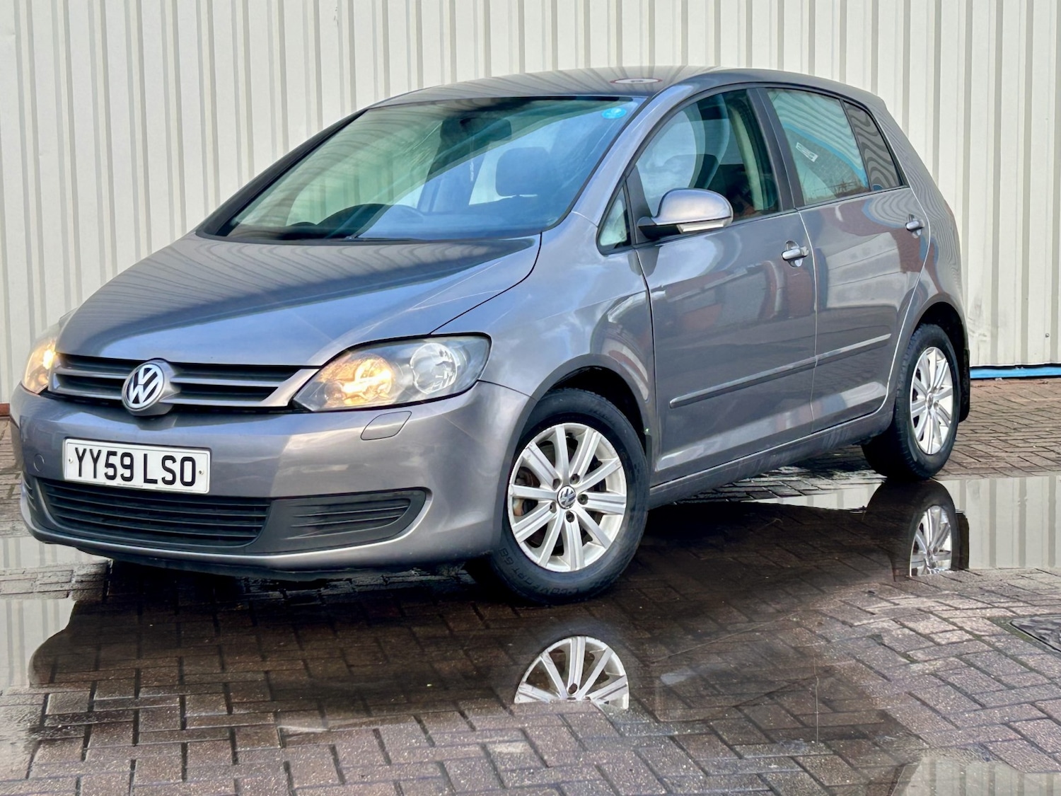Used Volkswagen Golf Plus 2009 for sale - 77501488: Photo 3