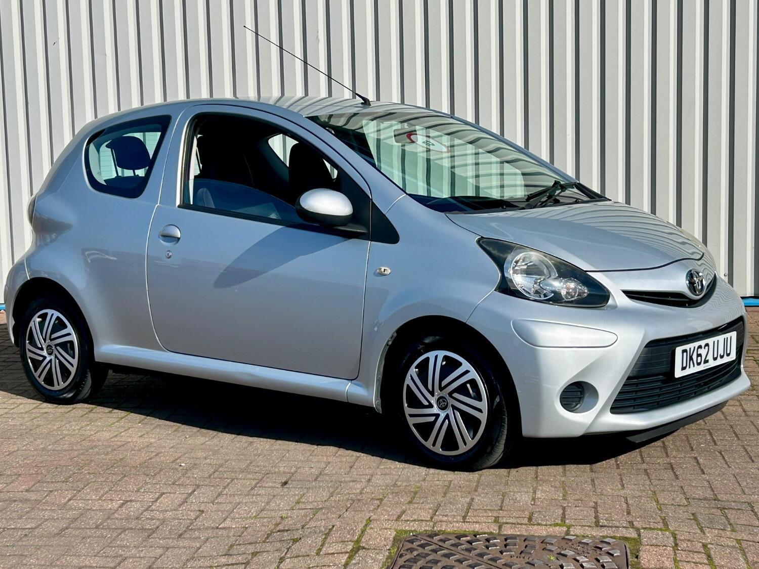 Used Toyota AYGO 2012 for sale - 76246117: Photo 1
