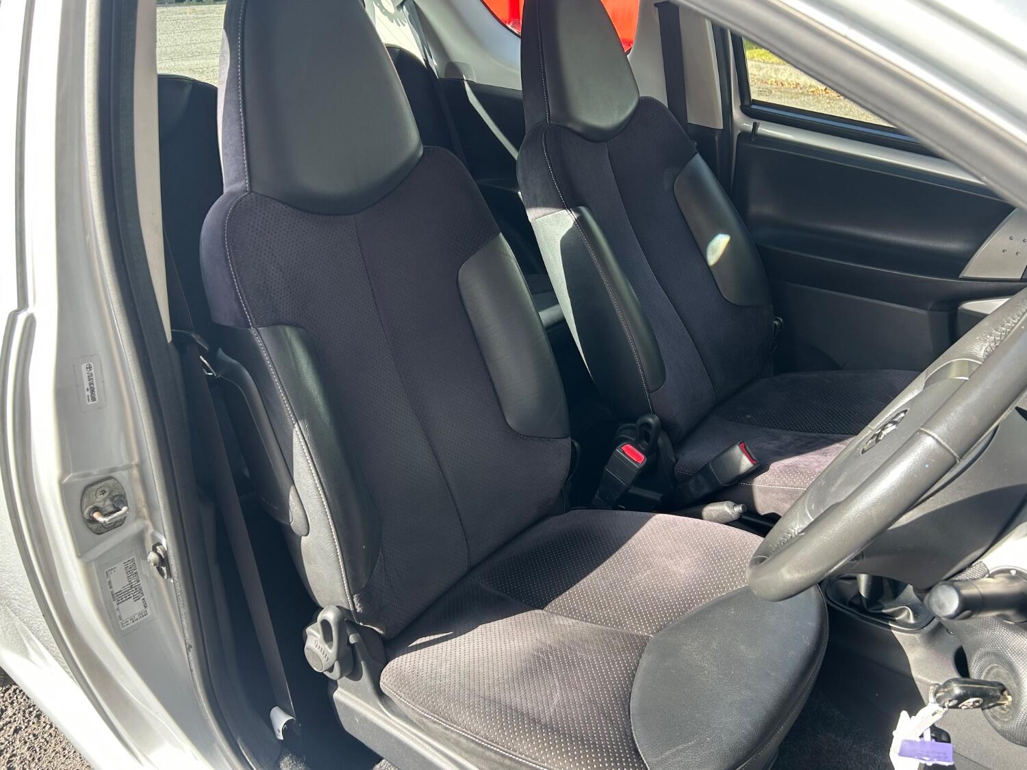 Used Toyota AYGO 2012 for sale - 76246117: Photo 14