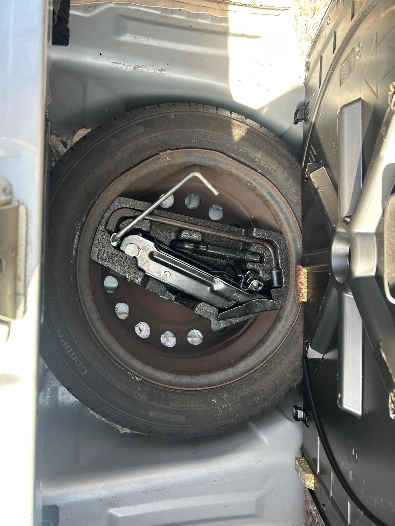 Used Toyota AYGO 2012 for sale - 76246117: Photo 16