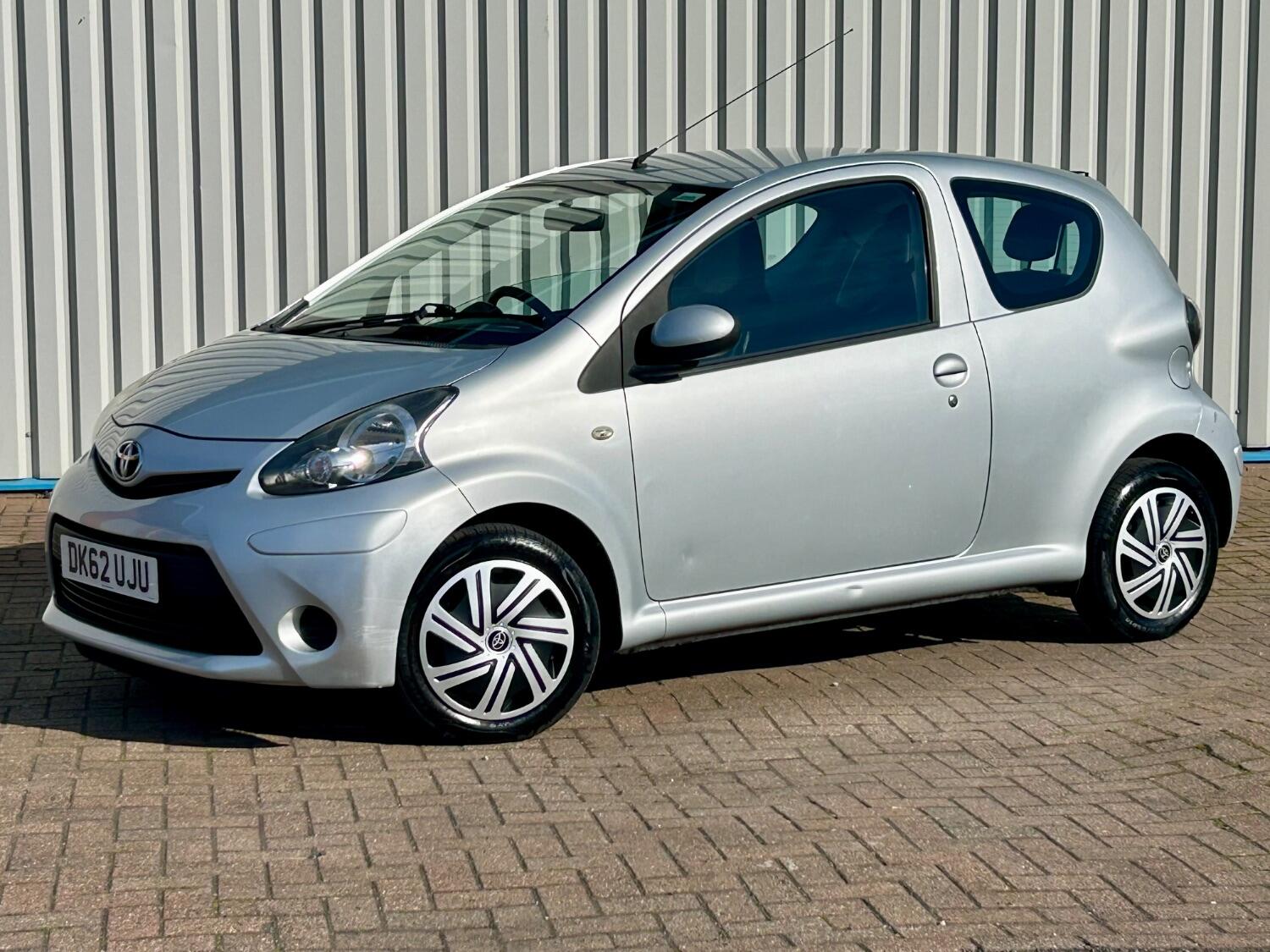 Used Toyota AYGO 2012 for sale - 76246117: Photo 5