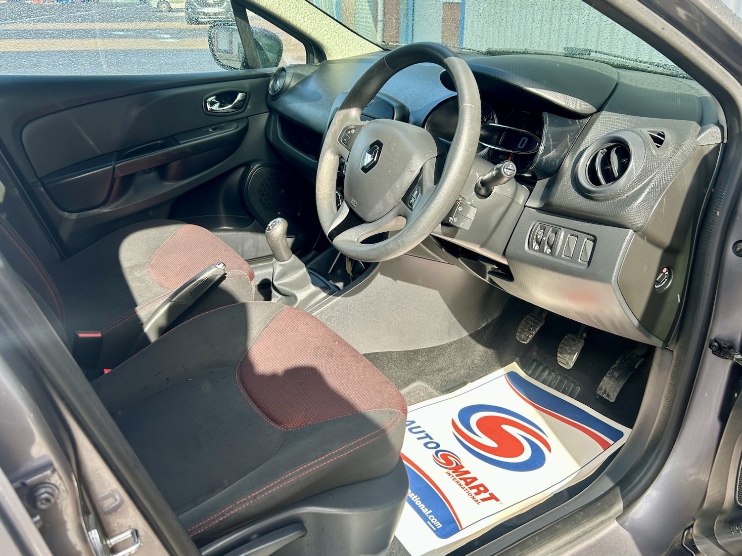 Used Renault Clio 2013 for sale - 78070336: Photo 18