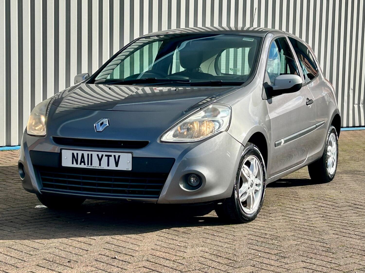 Used Renault Clio 2011 for sale - 76358238: Photo 1