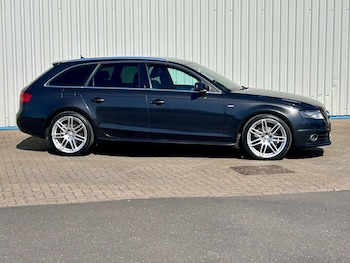 Used Audi A4 2010 for sale - 78433816: Photo