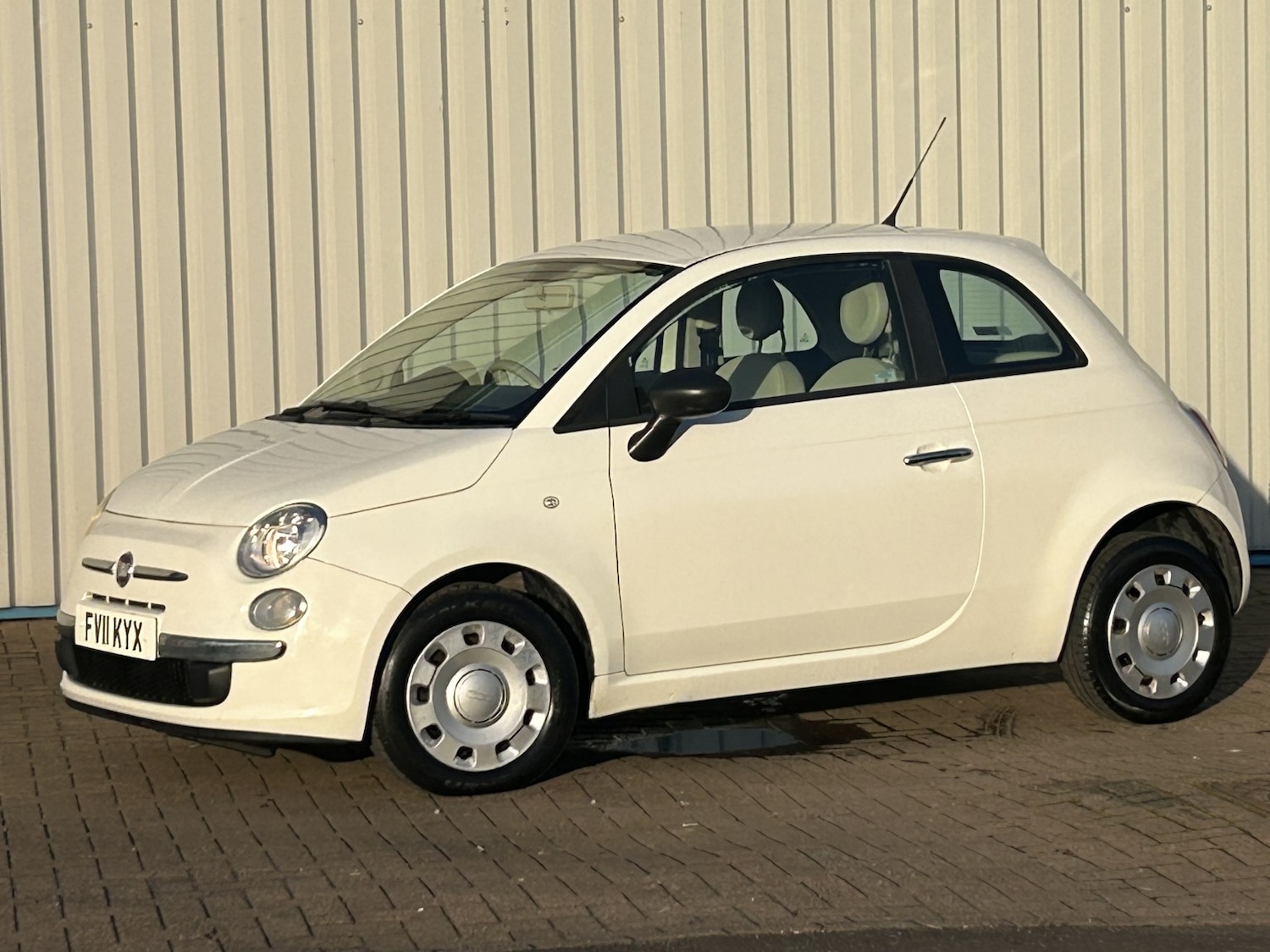 Used Fiat 500 2011 for sale - 77945723: Photo 4