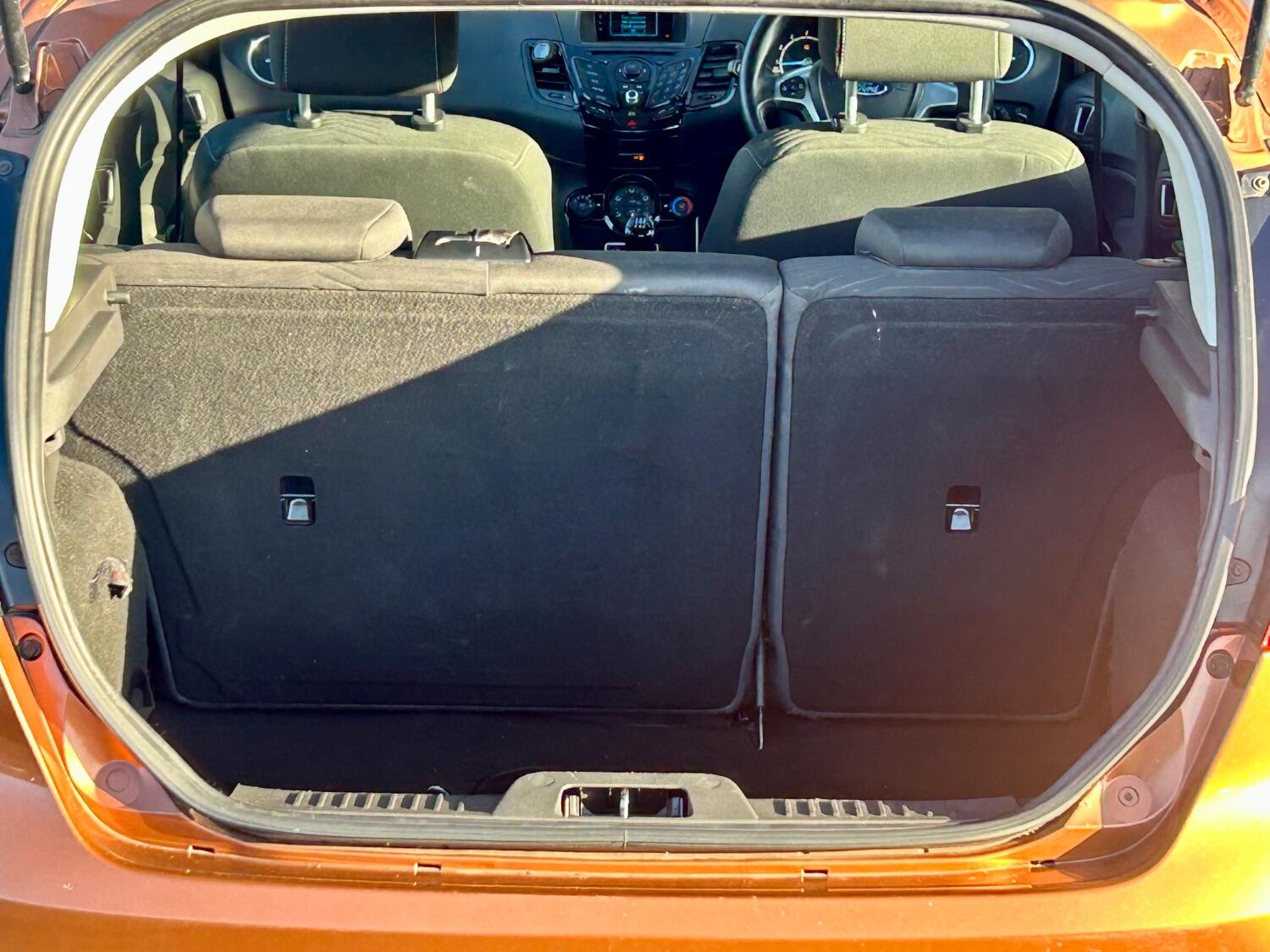 Used Ford Fiesta 2014 for sale - 76358139: Photo 10