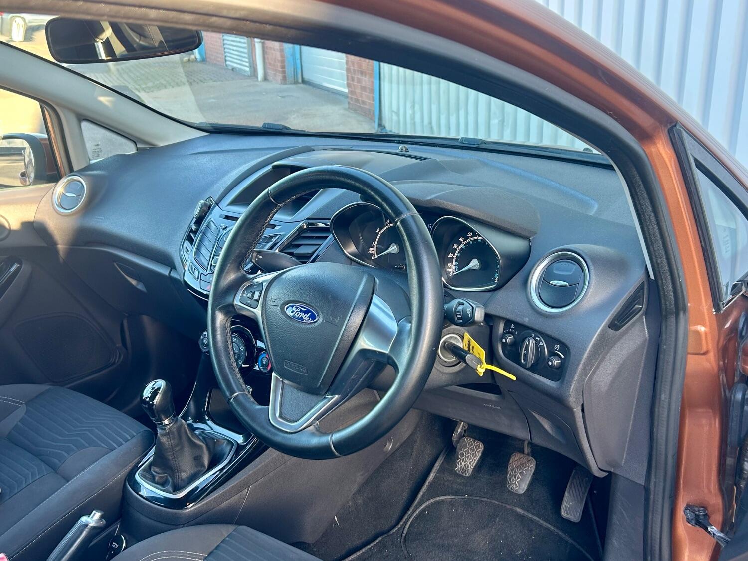 Used Ford Fiesta 2014 for sale - 76358139: Photo 11