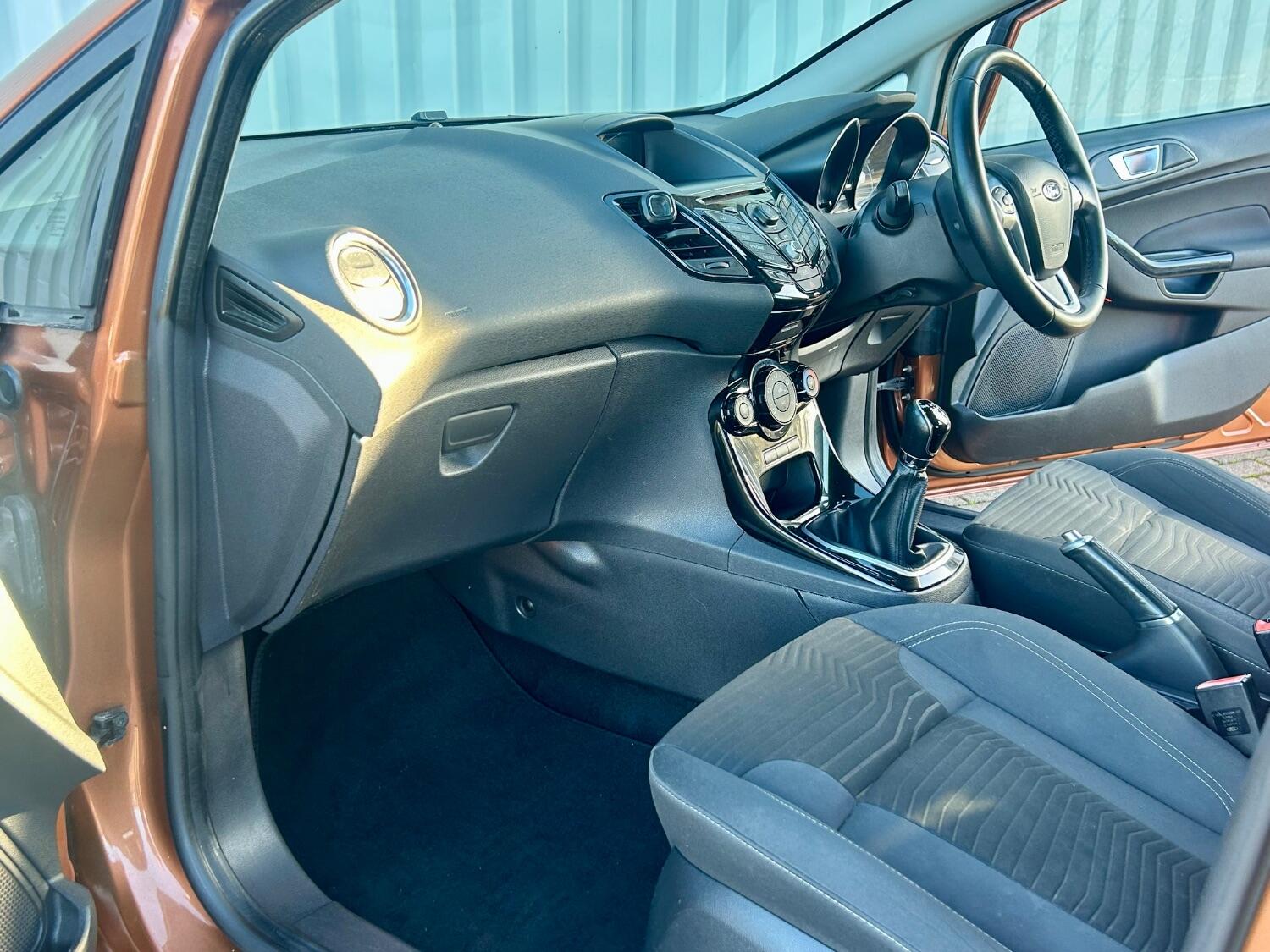 Used Ford Fiesta 2014 for sale - 76358139: Photo 12