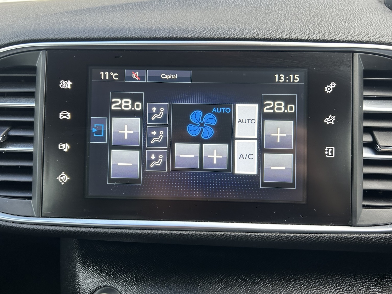 Used Peugeot 308 2016 for sale - 76884841: Photo 14