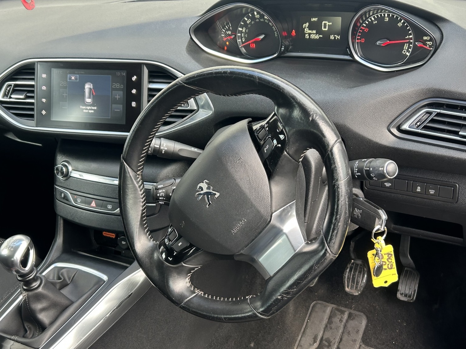 Used Peugeot 308 2016 for sale - 76884841: Photo 7