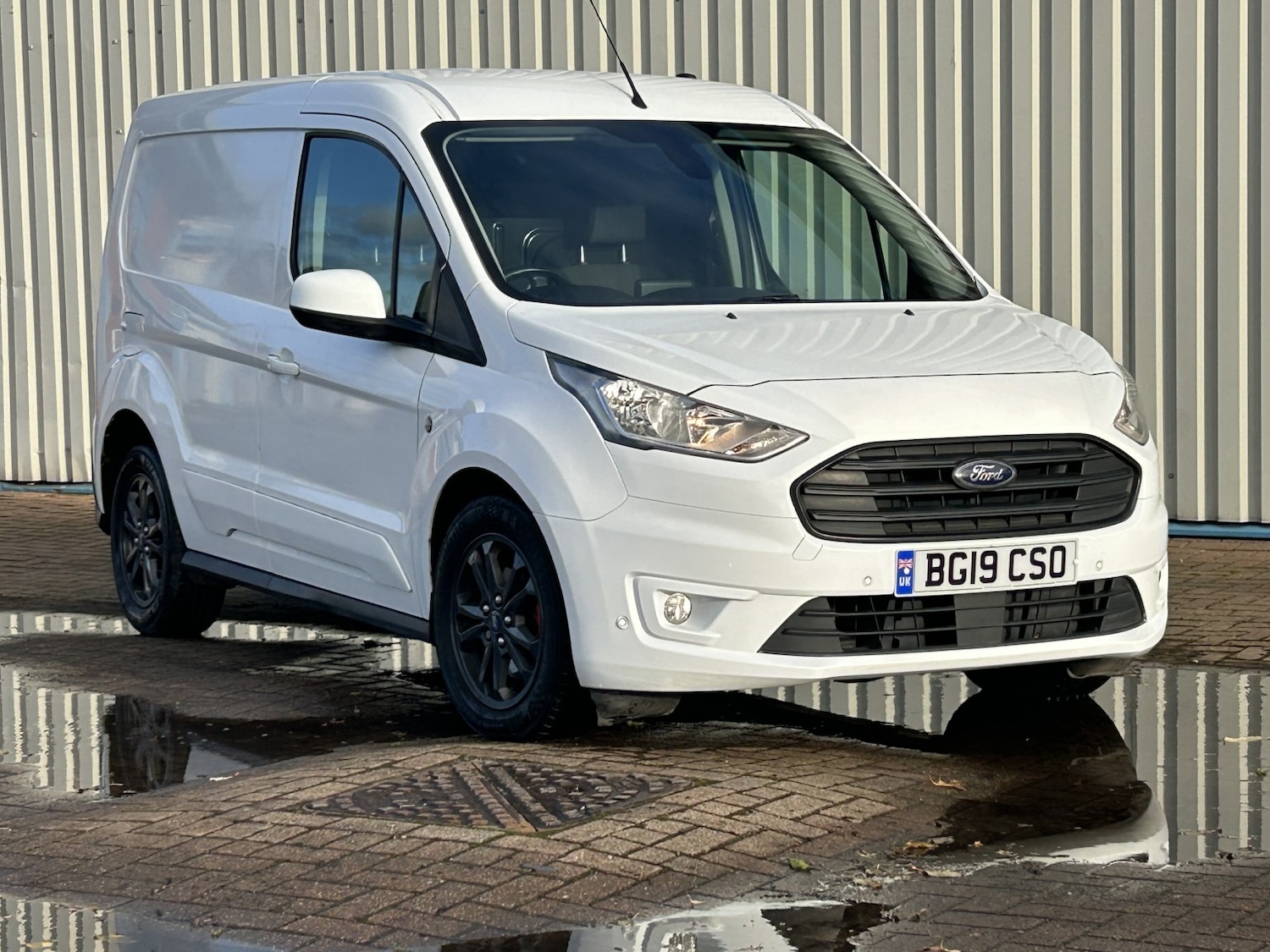 Used Ford Transit Connect 2019 for sale - 76896912: Photo 2