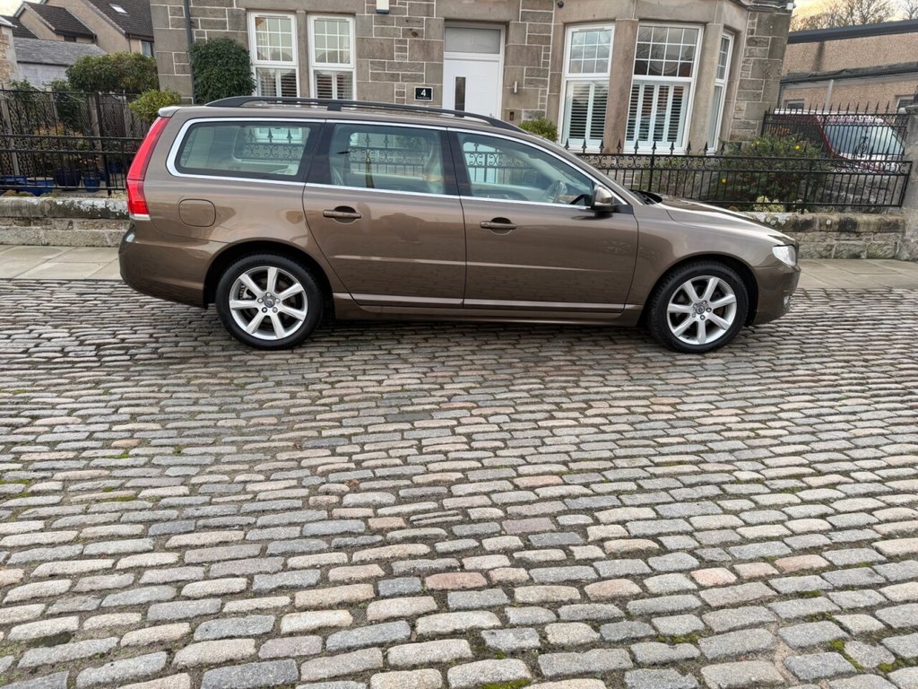 Used Volvo V70 2016 for sale - 77037988: Photo 10
