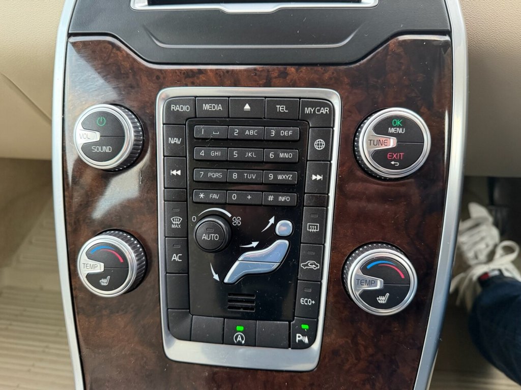 Used Volvo V70 2016 for sale - 77037988: Photo 24