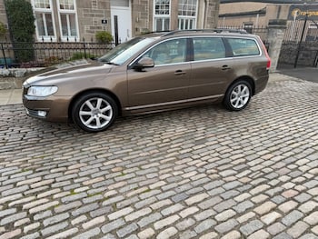 Used Volvo V70 2016 for sale - 77037988: Photo