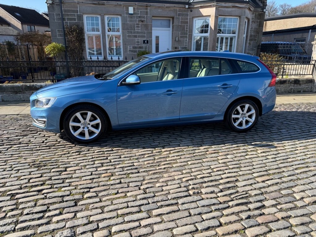 Used Volvo V60 2016 for sale - 77879774: Photo 13