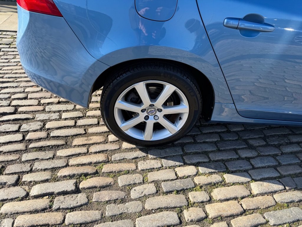 Used Volvo V60 2016 for sale - 77879774: Photo 15