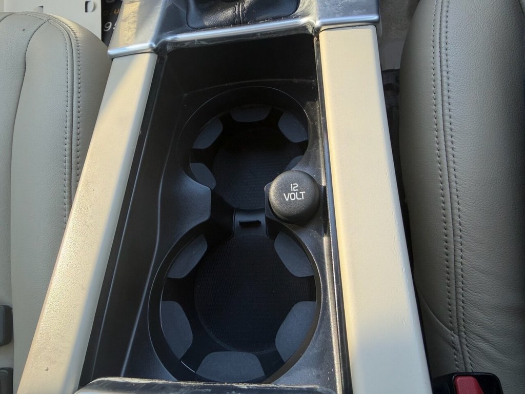 Used Volvo V60 2016 for sale - 77879774: Photo 38