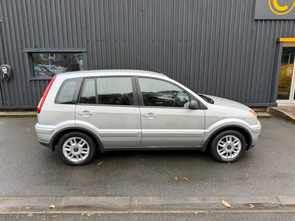 Used Ford Fusion 2006 for sale - 77009558: Photo 3