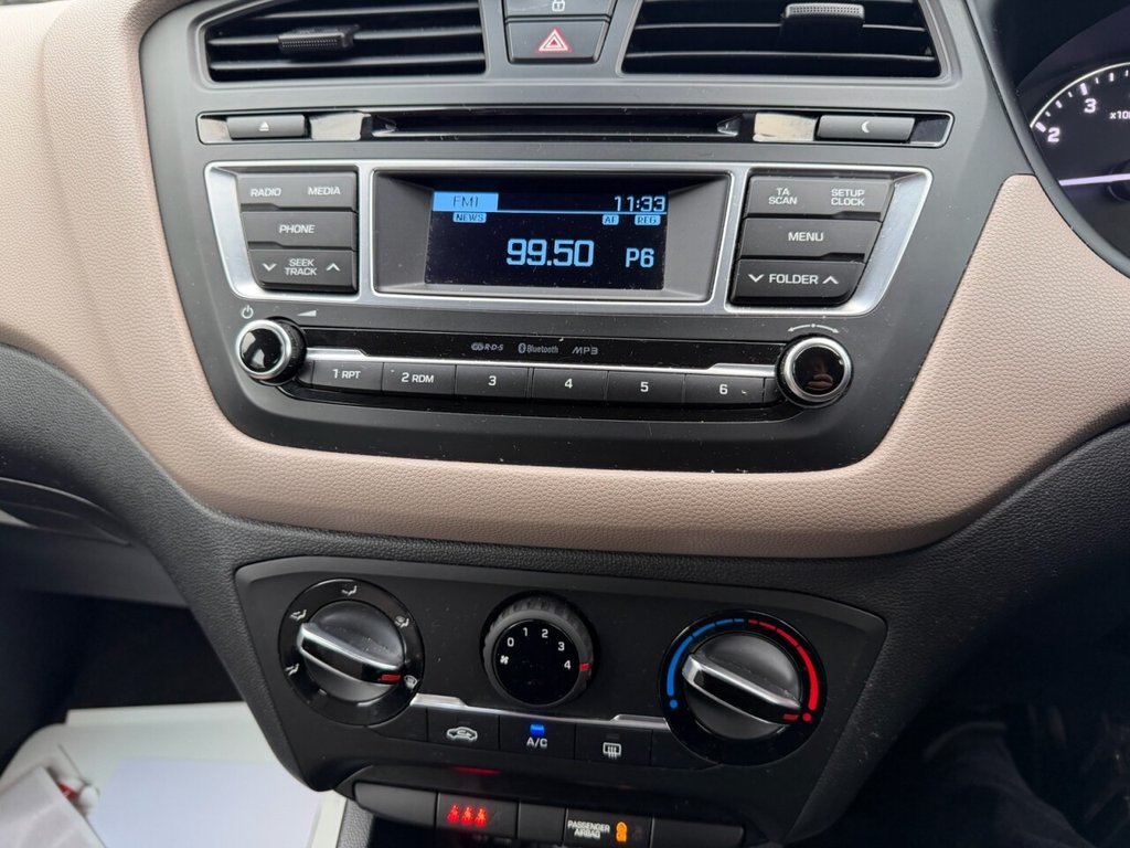 Used Hyundai i20 2015 for sale - 77038110: Photo 24