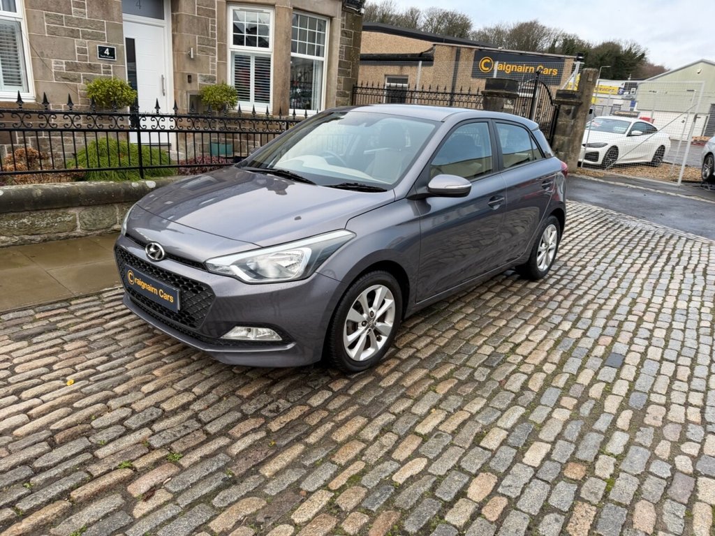 Used Hyundai i20 2015 for sale - 77038110: Photo 3