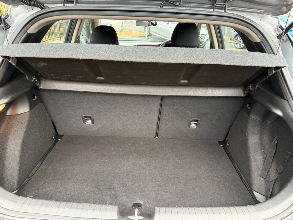 Used Hyundai i20 2015 for sale - 77038110: Photo 30