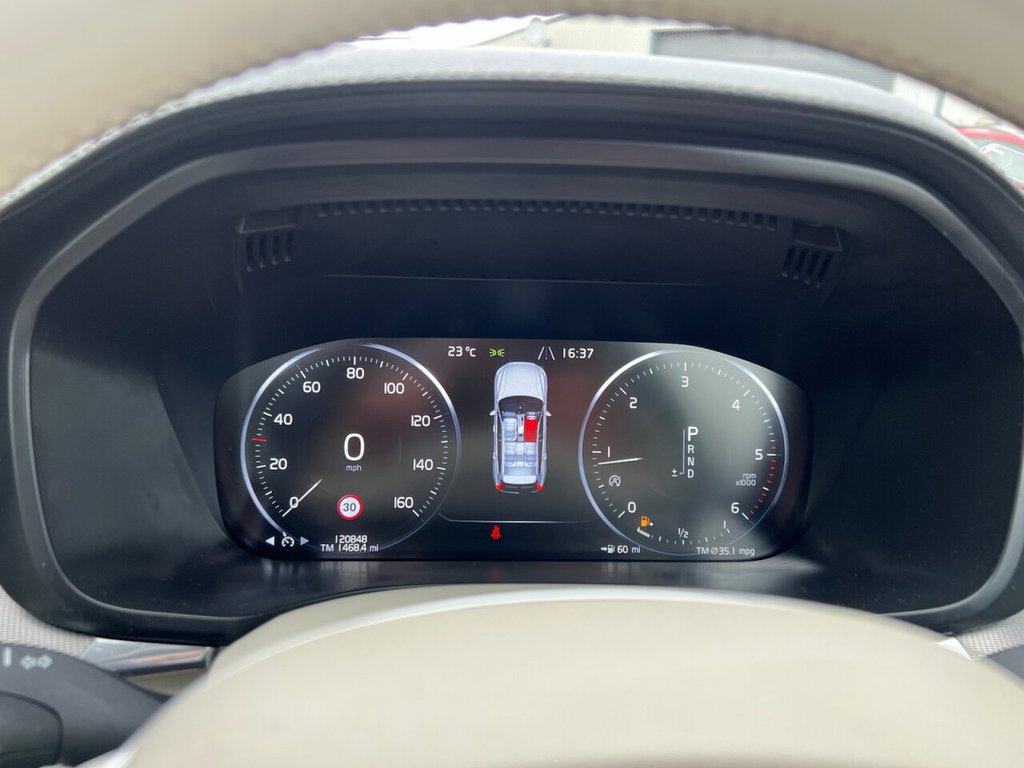 Used Volvo XC60 2018 for sale - 77037691: Photo 33