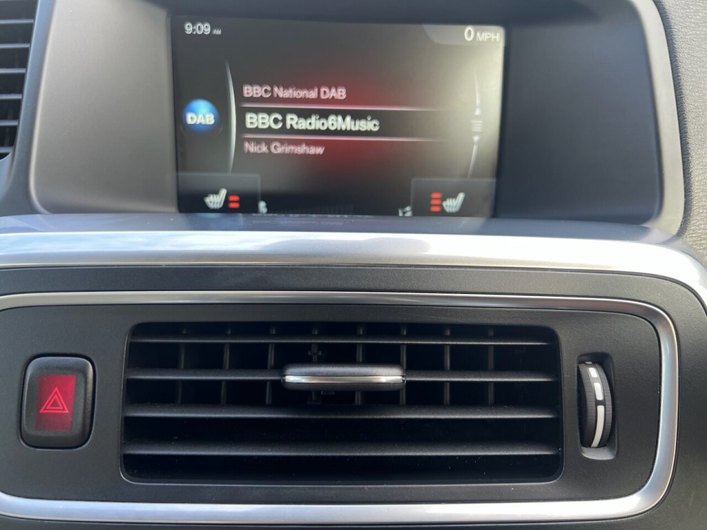 Used Volvo V60 2015 for sale - 77037772: Photo 34