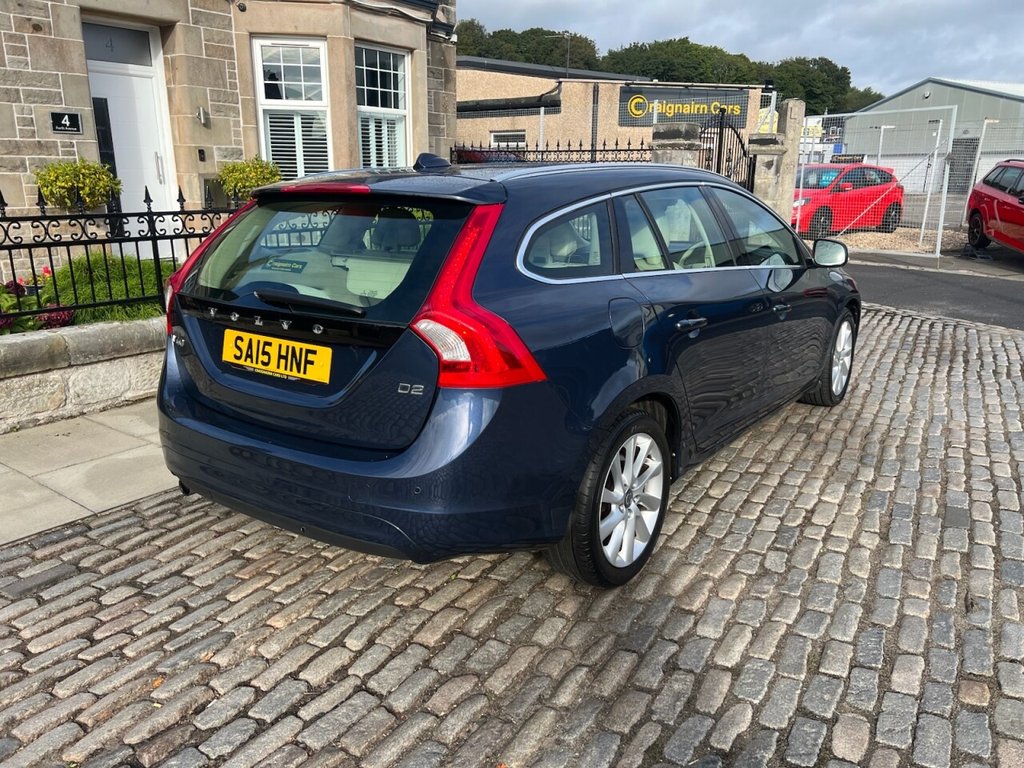 Used Volvo V60 2015 for sale - 77037772: Photo 5